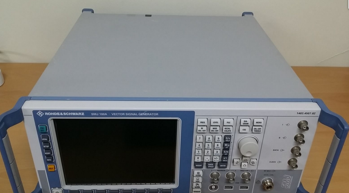 R&S / SMJ100A / Signal Generator, 3GHz – Storefarm